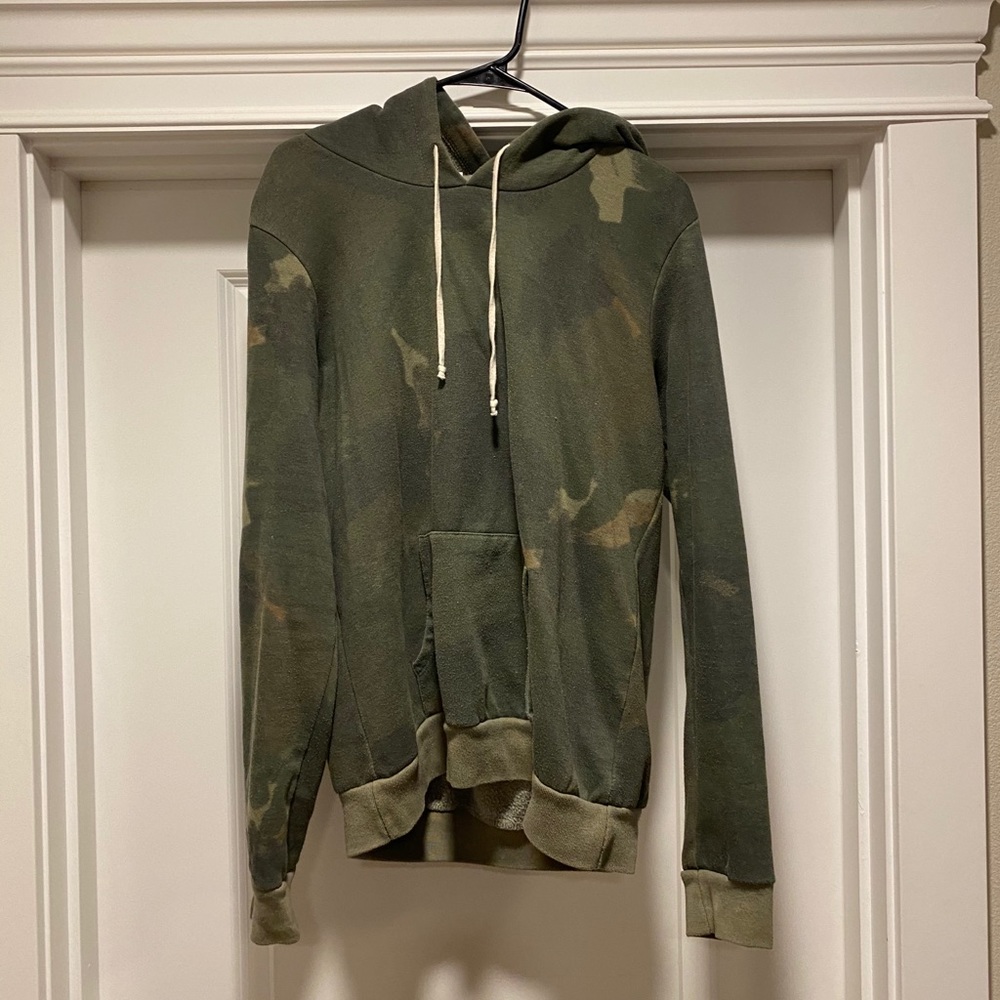 Alternative brand Pullover